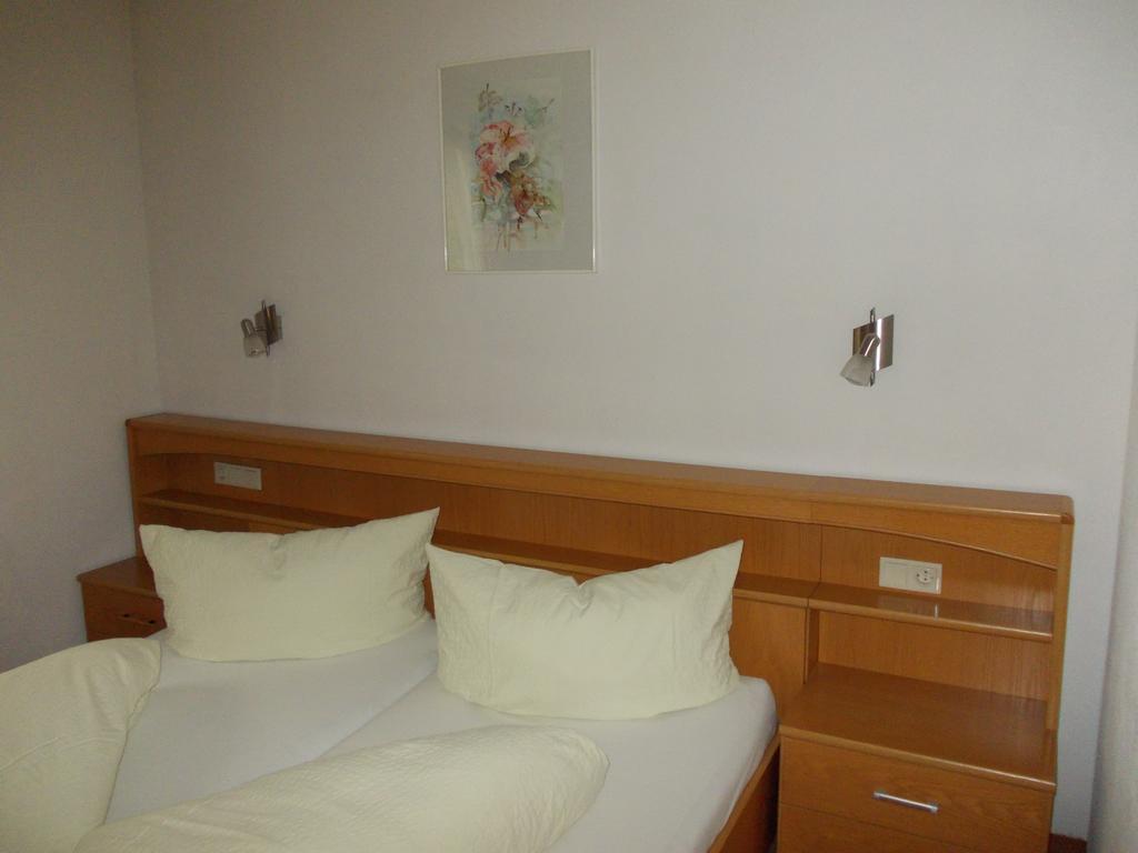 Haus Schoderbock Appartement Sankt Leonhard im Pitztal Buitenkant foto