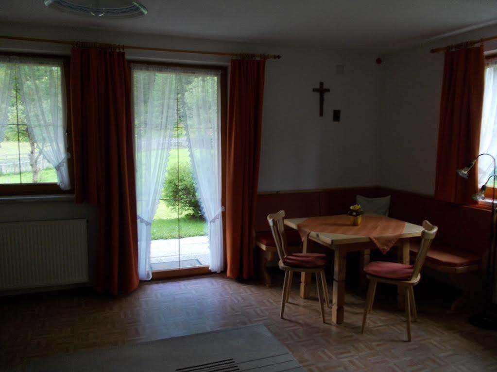 Haus Schoderbock Appartement Sankt Leonhard im Pitztal Buitenkant foto