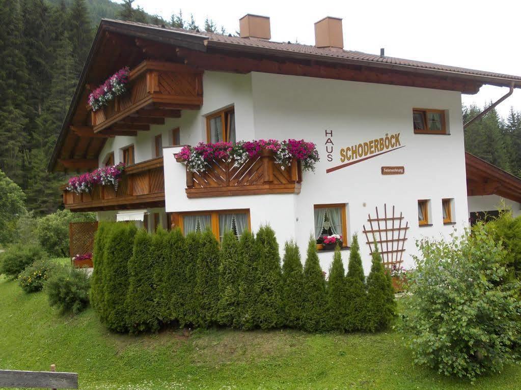 Haus Schoderbock Appartement Sankt Leonhard im Pitztal Buitenkant foto