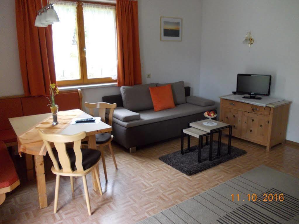 Haus Schoderbock Appartement Sankt Leonhard im Pitztal Buitenkant foto